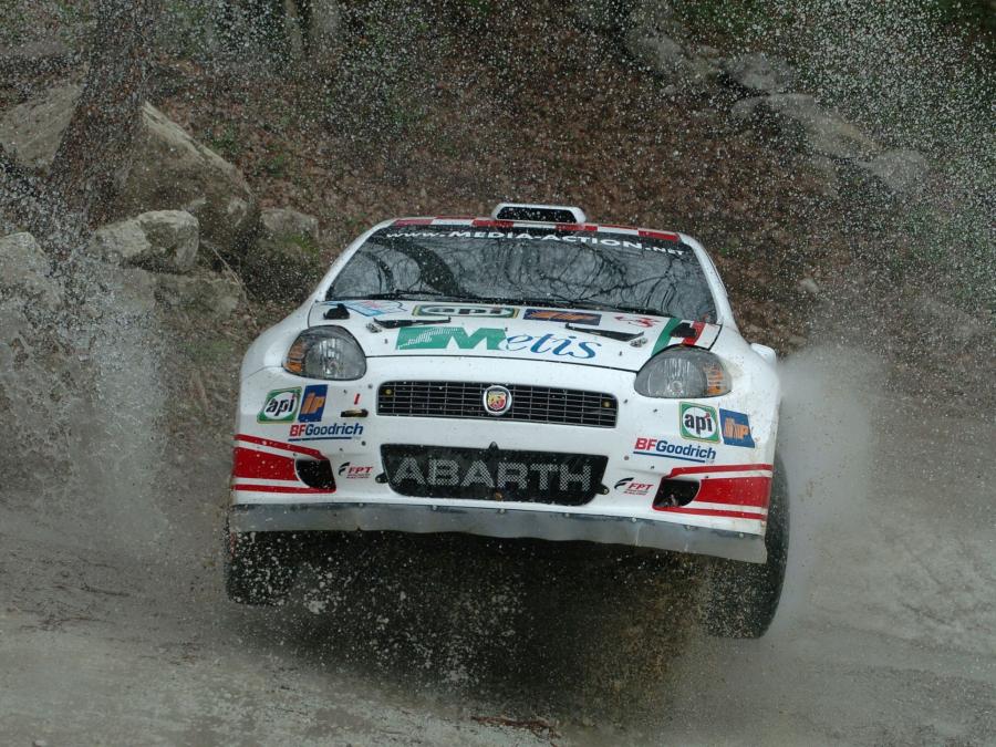  Abarth Grande Punto S2000 (199) 2007 года  (фото 21 из 25)